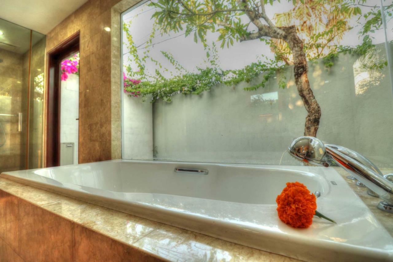 Villa Kaya Sanur Bagian luar foto